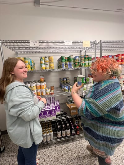 Lake Land College chapter of the NSLS volunteers in their college food pantry