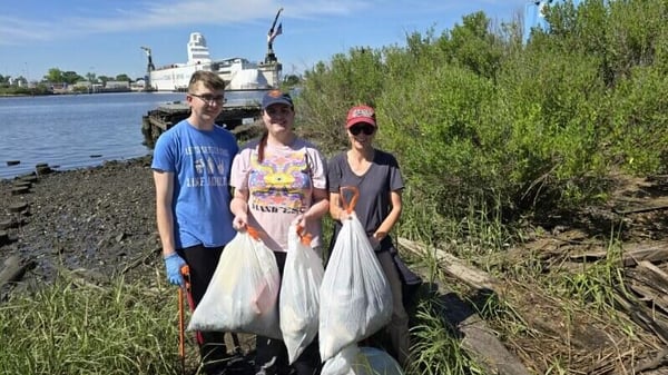 The NSLS at Old Dominion University volunteered to clean up their local community